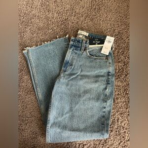 Abercrombie Curve Love Low- Rise Baggy Jeans